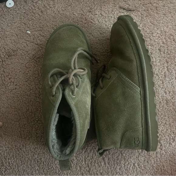 Green Neumell Uggs - Picture 7 of 8